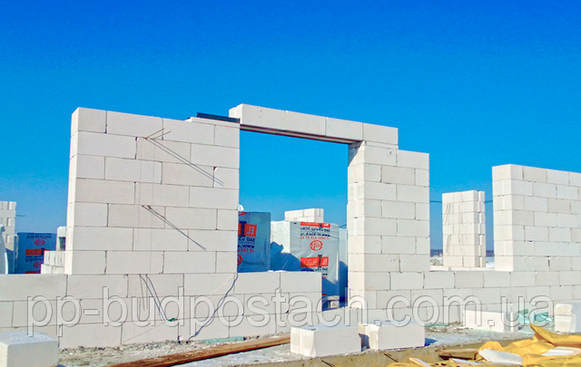 Яка повинна бути товщина стіни з газобетону Яка повинна бути товщина стіни з газобетону