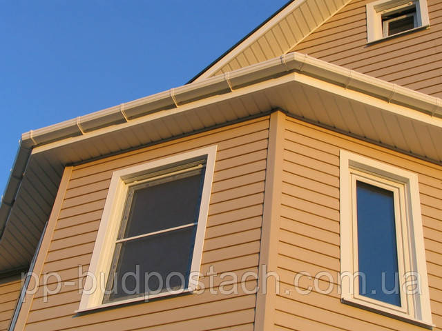 Різновиди сайдинга: вініловий і металевий. Різновиди сайдинга: вініловий і металевий.