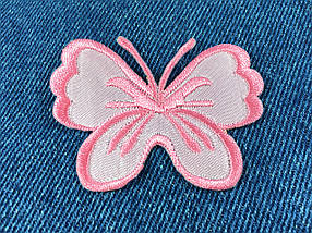 Нашивка метелик колір рожевий 62х42 мм