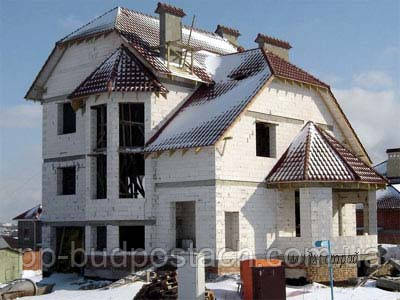 Будинки побудовані з пінобетонних або газобетонних блоків