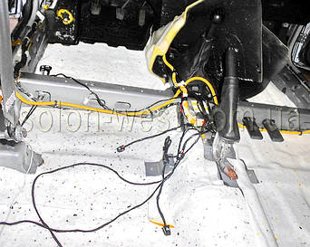 Во время проведения всех работ нужно клеить антискрип в местах стыков деталей, что бы они не терлись друг о друга.