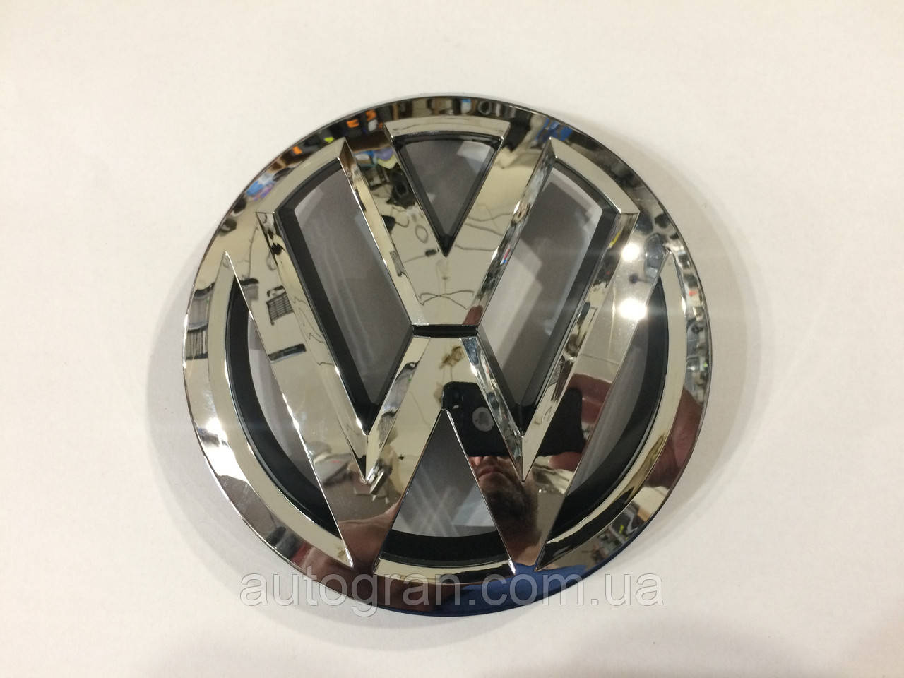 Емблема решітки радіатора VW Volkswagen Passat B7 Caddy 2009 - 1t0853601e