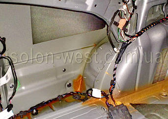 Можно подправить проводку. Закрепить.