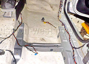 То же самое проделываем с пассажирской стороной.