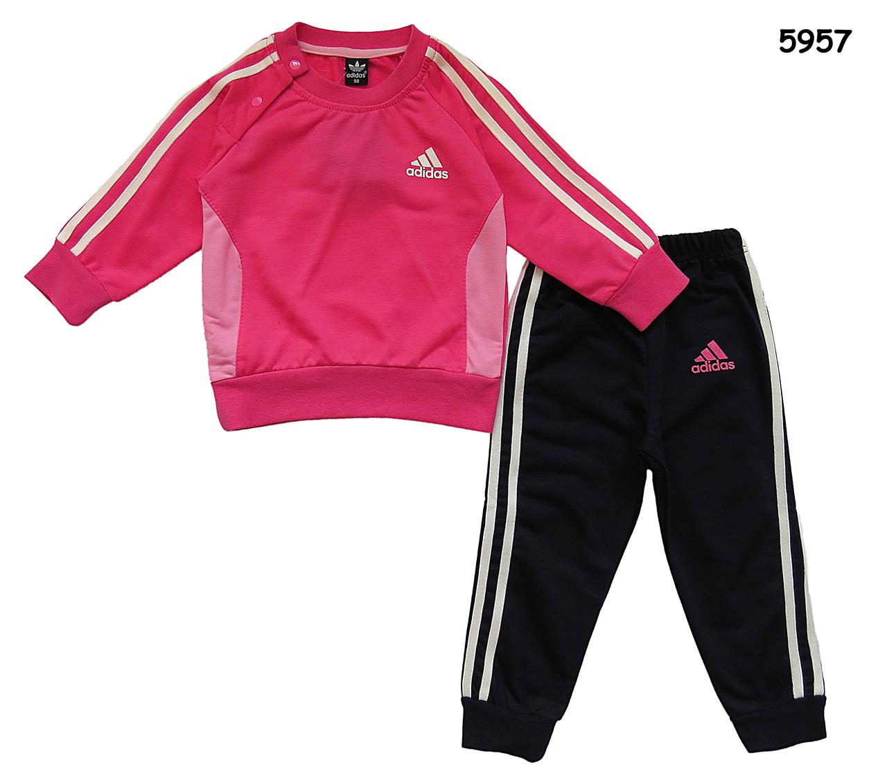 Спортивний костюм Adidas для дівчинки. Маломірить. 130 см