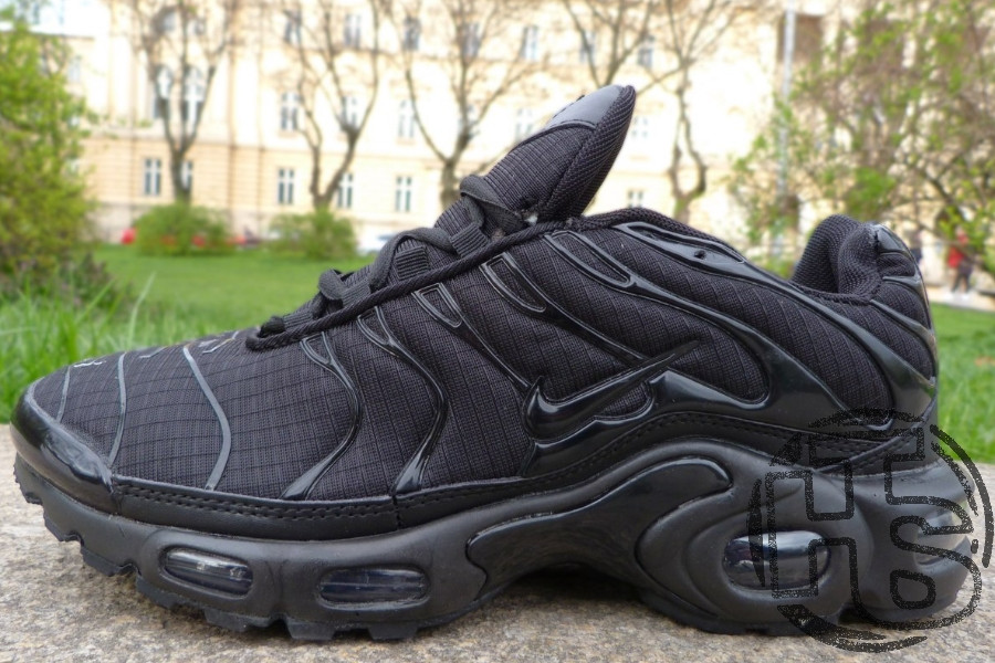 Мужские кроссовки Nike Air Max TN Triple Black 604133-050 - фото 2 - id-p560342325