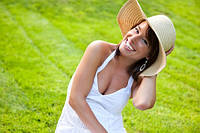 Літні капелюшки – «паличка-виручалочка» для будь-якої жінки