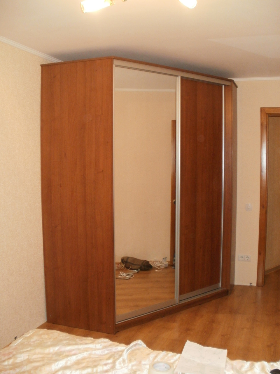Шафа купе кутова 1400х1400х2400 Влабі купити в Україні