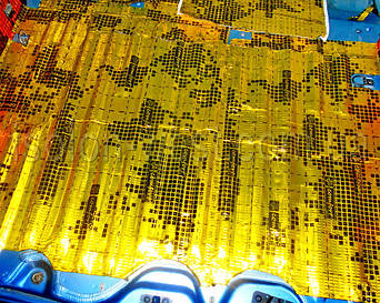 Вот какое должно быть днище багажника.