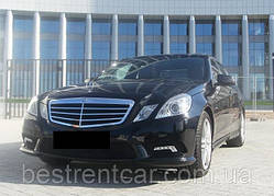 Оренда автомобіля Мерседеса W212