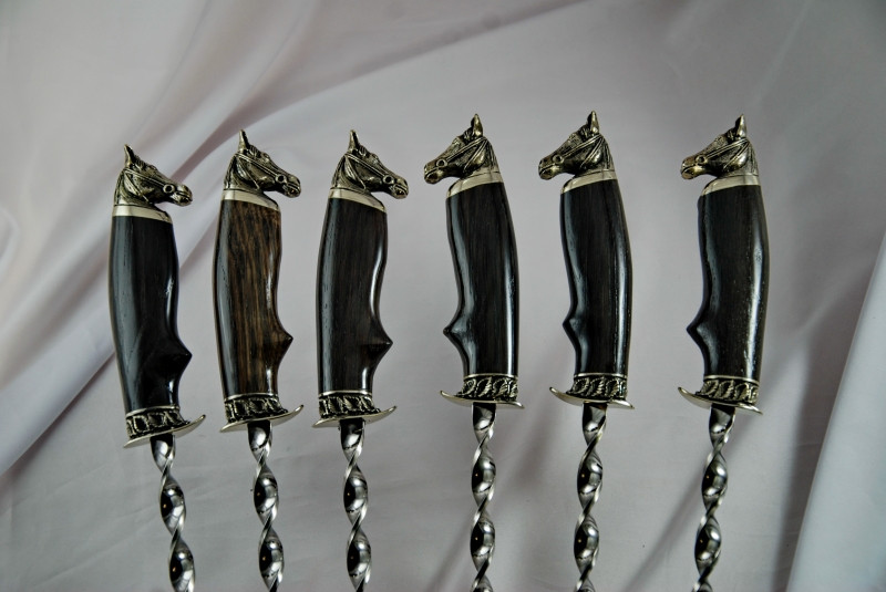 Набір шампурів "Табун" 69см з ручкою з мореного дуба, фото 1