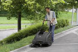 Підмітальна машина Karcher KM 75/40 W P