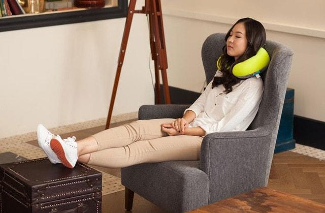 Зручна дорожня подушка M Square Дорожня подушка M Square