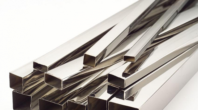 Профильная труба aisi 304 Профильная труба aisi 304