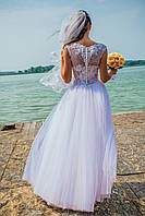 Белое кружевное свадебное платье А-силуэт размер 42-44