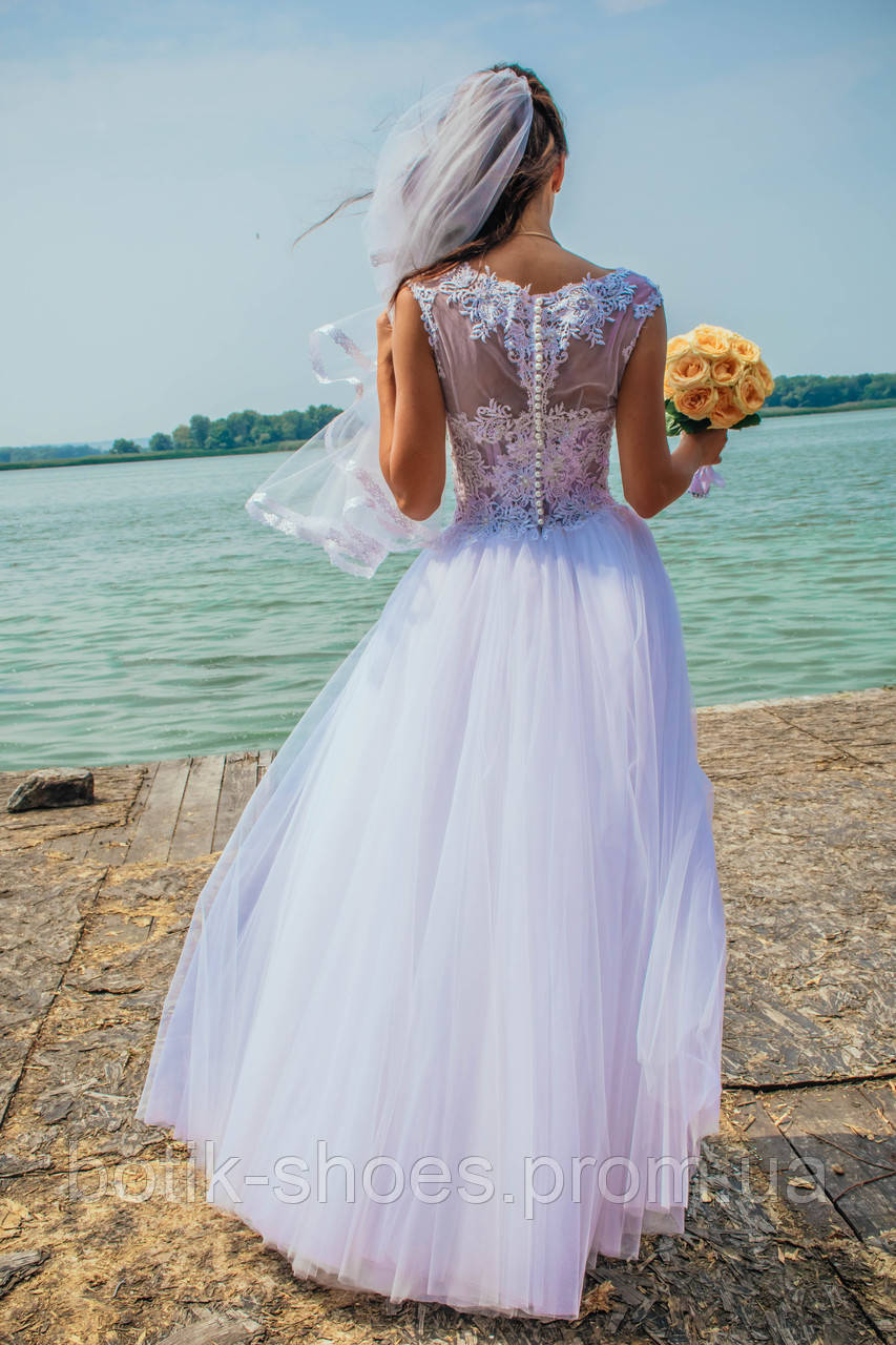 Біле мереживне весільне плаття А-силует розмір 42-44