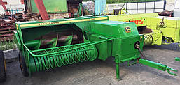 Прес-підбірник John Deere 332 (2)