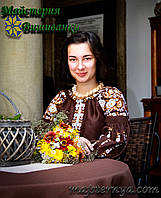 Вишиванка жіноча на коричневому льоні "Букет троянди"