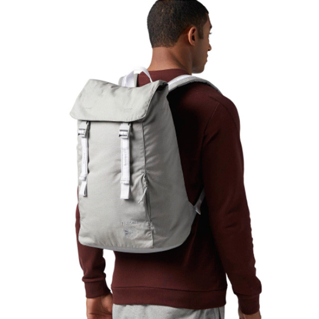 Рюкзак Reebok Classics Iconic Taping Backpack Рюкзак Reebok Classics Iconic Taping Backpack