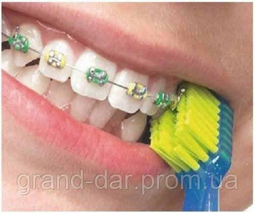 Зубная щетка Curaprox CS 5460 Ortho для чистки брекет систем, Швейцария - фото 1 - id-p444035446