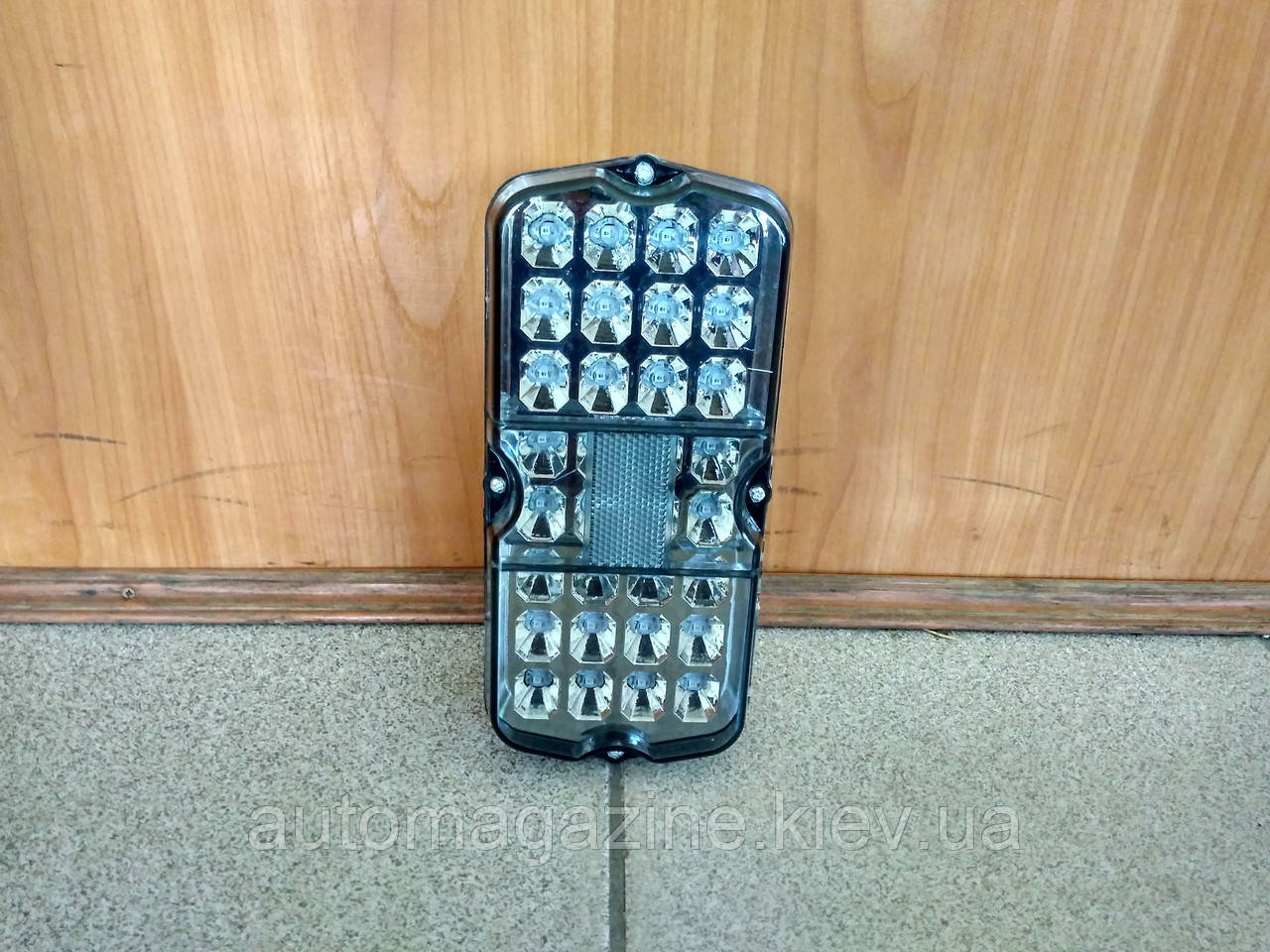 Ліхтар світлодіодний УАЗ (біле скло), фото 1