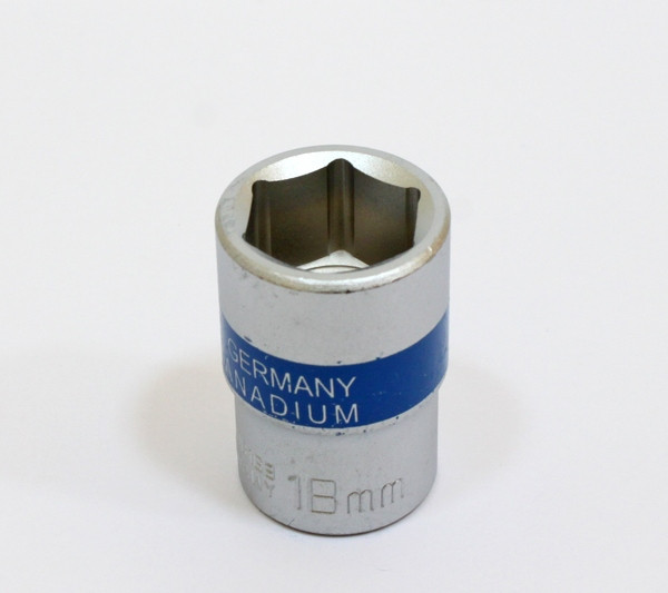 Головка 1/2« 6 г. 18 мм King Roy 30230-18