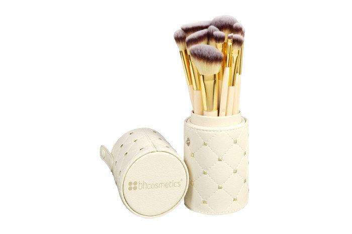 Набір кистей для макіяжу Rosé Romance - 12 Piece Brush Set With Cosmetic Bag BH Cosmetics