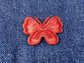 Нашивка метелик колір червоний 43х33 мм