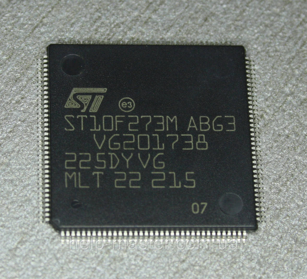 ST10F273M
