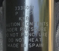 Амортизатор передній лівий газомаслянный KYB Citroen C-Elysée, Peugeot 301 (12-) 3338001, фото 2