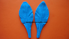 Силіконовий вайнер "Пелюстка лілії 2"