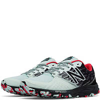 Женские кроссовки New Balance WT690LD2