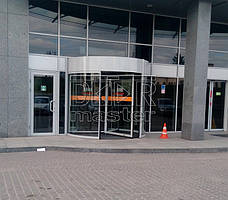 Автоматические револьверные двери Tormax 5201, Доминант Плаза (г. Львов) 25.12.2016 1