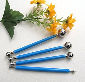 Інструменти для роботи з мастикою