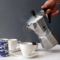 Гейзерна кавоварка Bialetti Moka Express на 6 чашок, 270 мл, на газу, для приготування кави еспресо