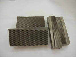 Плашки резьбонактные плоскі