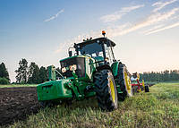 Запчасти на трактор John Deere