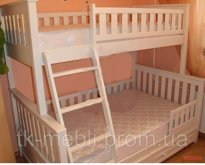 Ліжко двоповерхове три спальних місця сімейне дерев'яне Жасмин (біле)