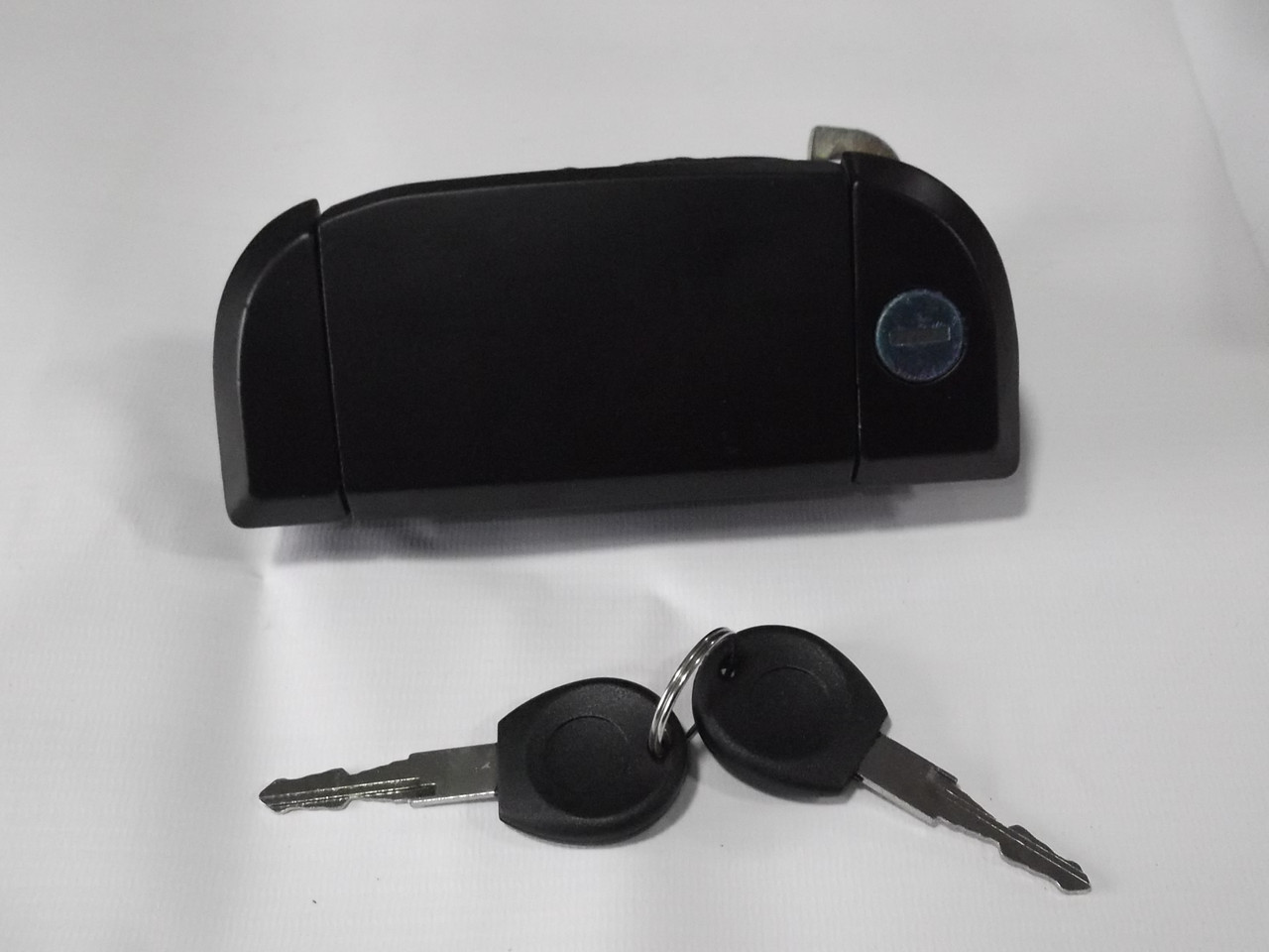 Ручка дверна передня зовнішня ліва VW Transporter T4 3837005 AUTOTECHTEILE (Німеччина)