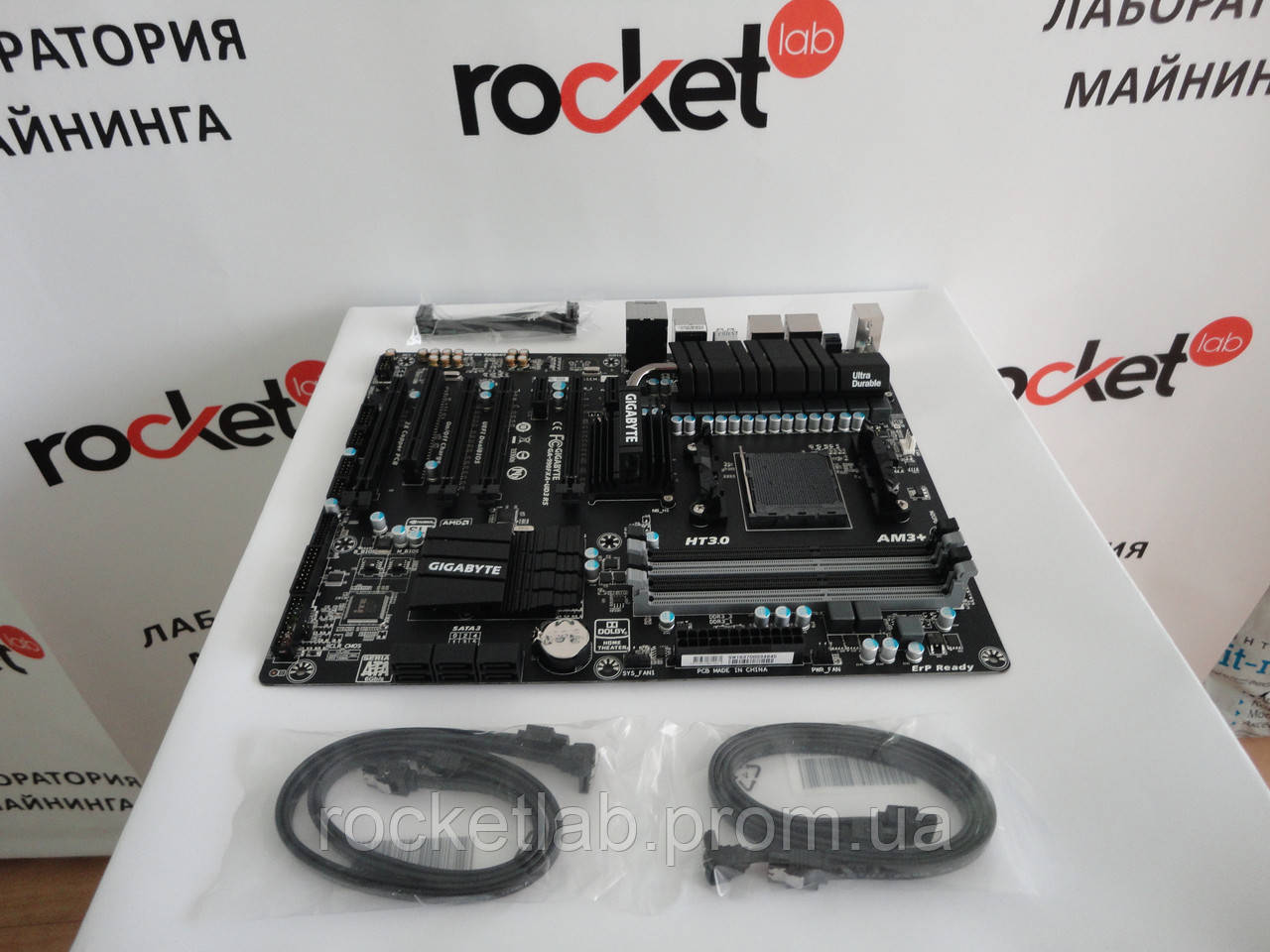 Материнская плата Gigabyte GA-990FXA-UD3 R5 (6 видеокарт) - фото 3 - id-p572314034