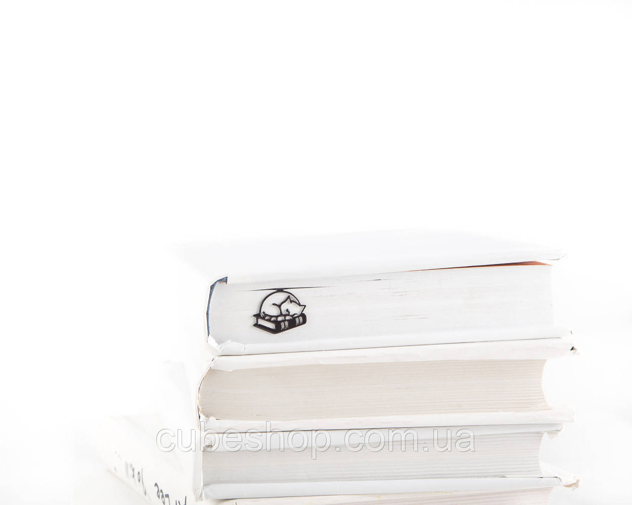 Закладка для книг Кішка на книгах