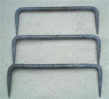 Скоба будівельна.