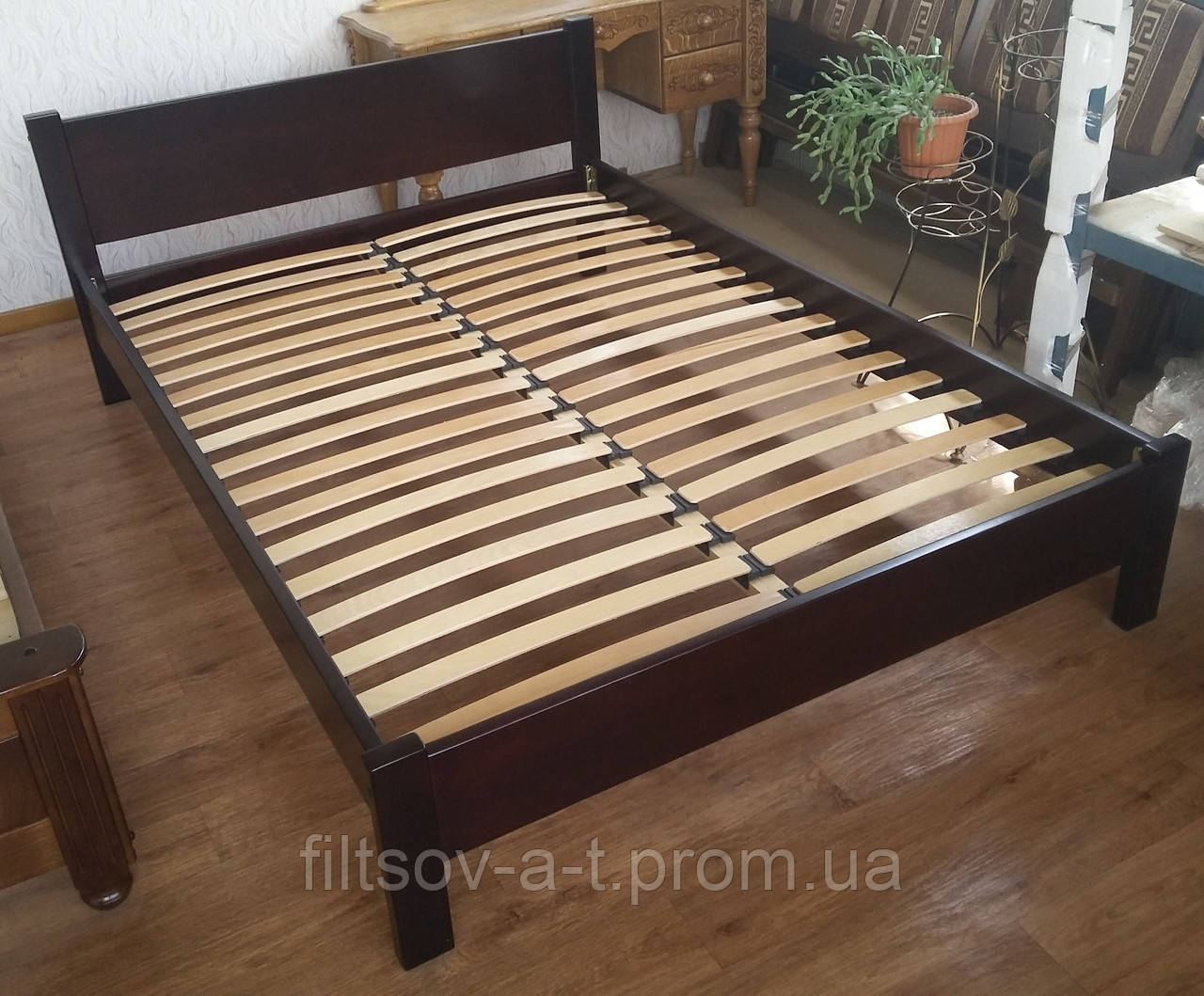 Кровать двуспальная деревянная из массива натурального дерева "Эконом" от производителя - фото 5 - id-p15230456
