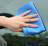 Серветки та щітки для догляду за автомобілем