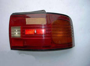 Ліхтар Mazda 323 ліхтарі Мазда 323