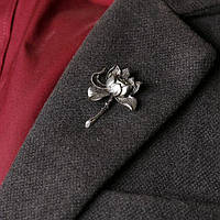 Красива брошка на одяг Лотос