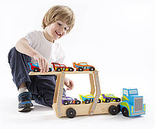 Іграшка для хлопчика ТМ Melissa&Doug Дерев'яний мегатягач автомобілів, фото 4