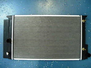 Радіатор Toyota Auris радіатор Тойота Ауріс