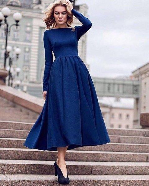 Жіноча сукня міді