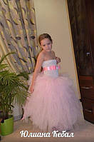 Ніжний рожевий